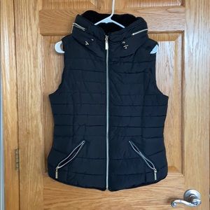 Ymi black vest